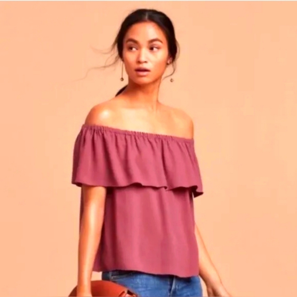 Mauve ruffle off the shoulder draping blouse small
